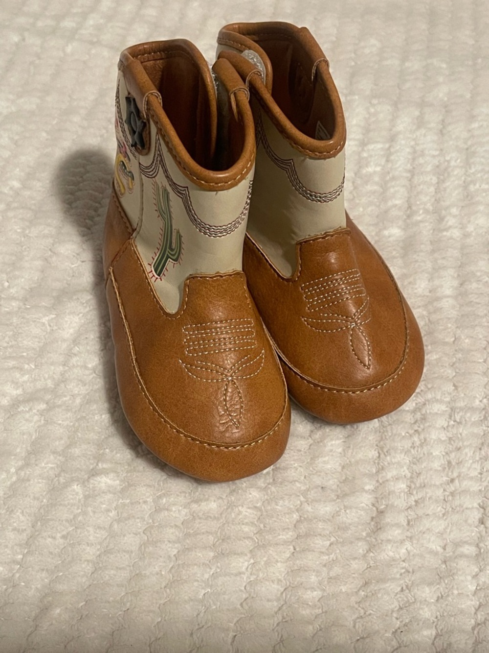 4T Tan and Cream Western Cactus Booties - Picture 2 of 2